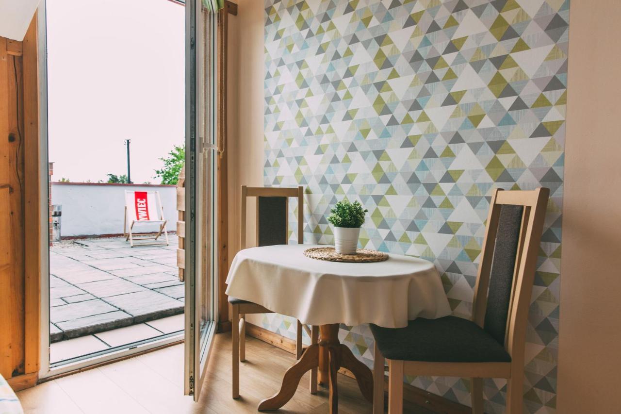 Pokoje Goscinne & Restauracja Pestka Choczewo Ngoại thất bức ảnh