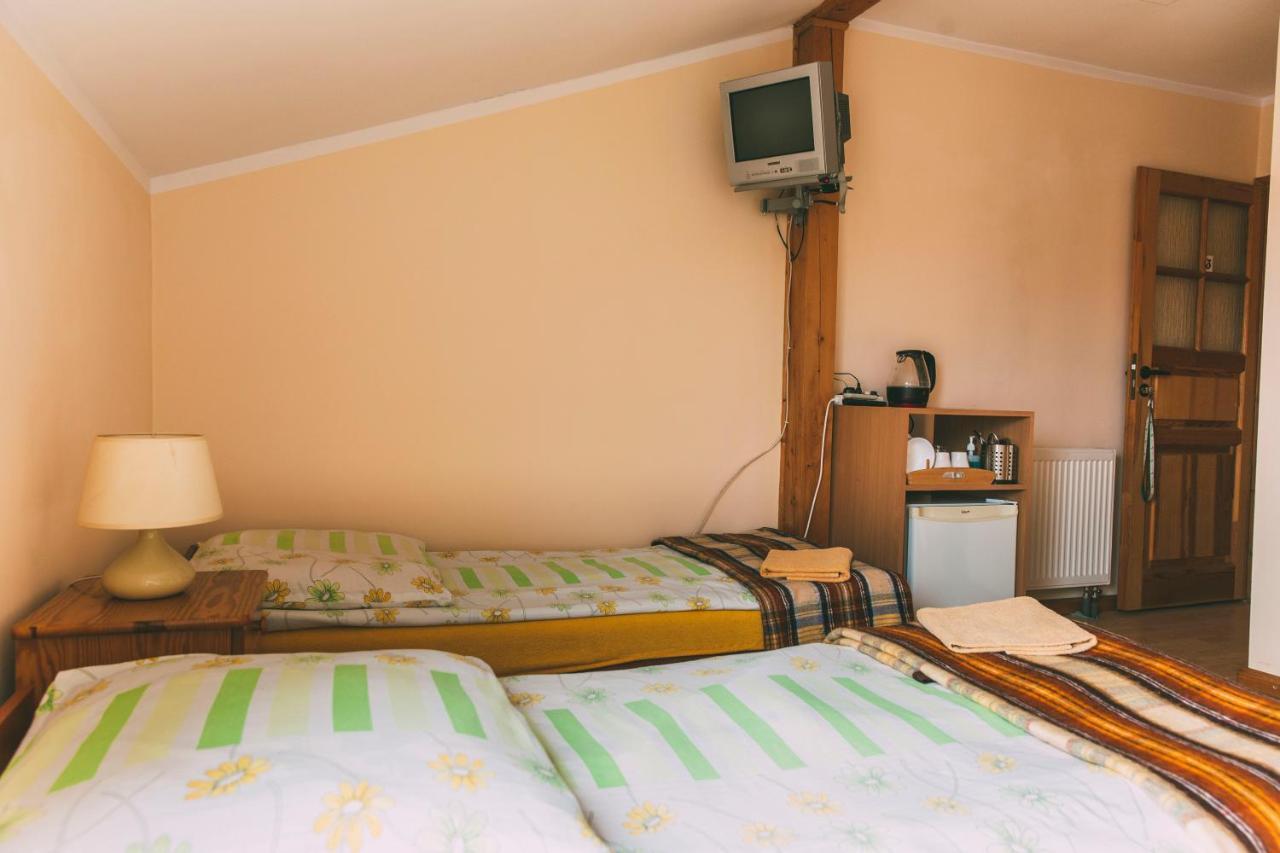 Pokoje Goscinne & Restauracja Pestka Choczewo Ngoại thất bức ảnh